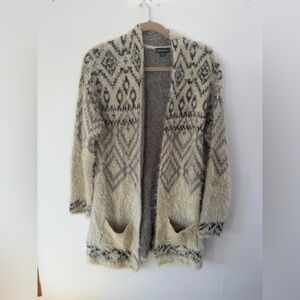 Eddie Bauer Cream & Gray Fuzzy Open-Front Aztec Cardigan